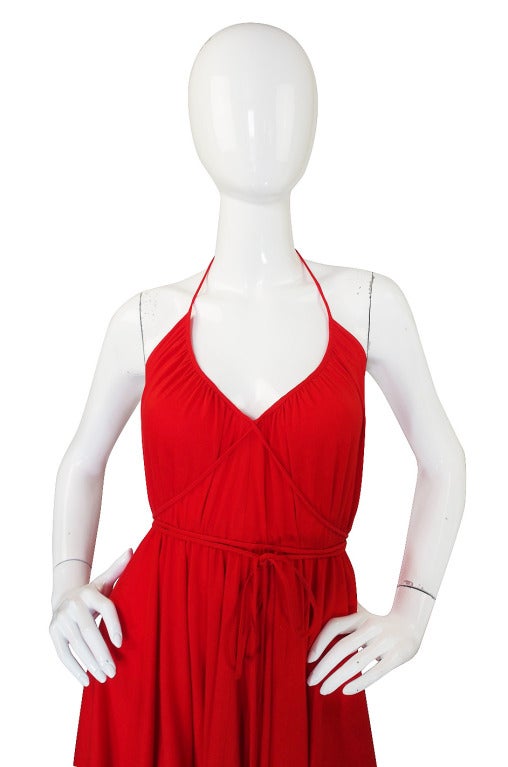 1978 Collection Rare Backless Red Halston Dress In Excellent Condition In Rockwood, ON