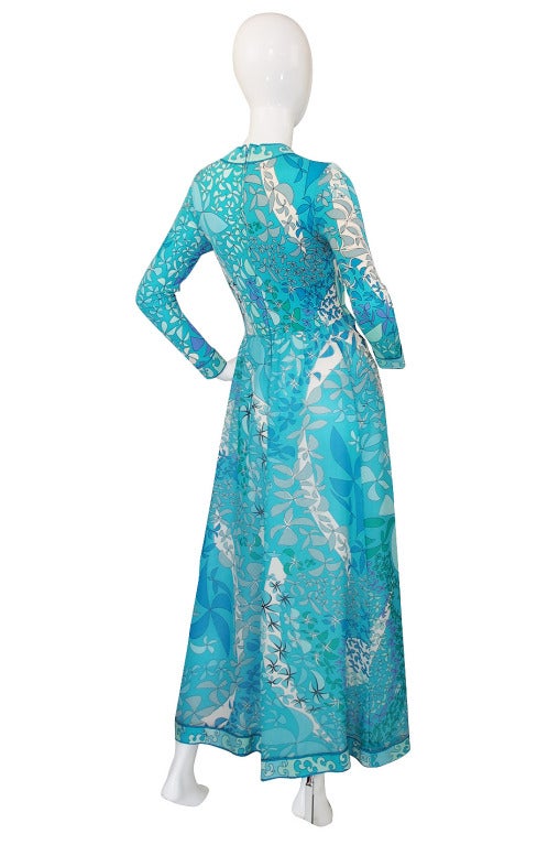 The colour on this Bessi gown is just exquisite - its like all the colors of a tropical sea! You can easily see the time spent at Pucci strongly influencing the designer before striking out on her own. The palette is a stunning mix of soft turquoise