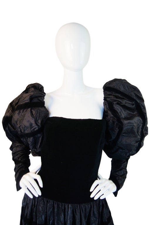 1986 Chanel Gown w Removable Sleeves For Sale 3