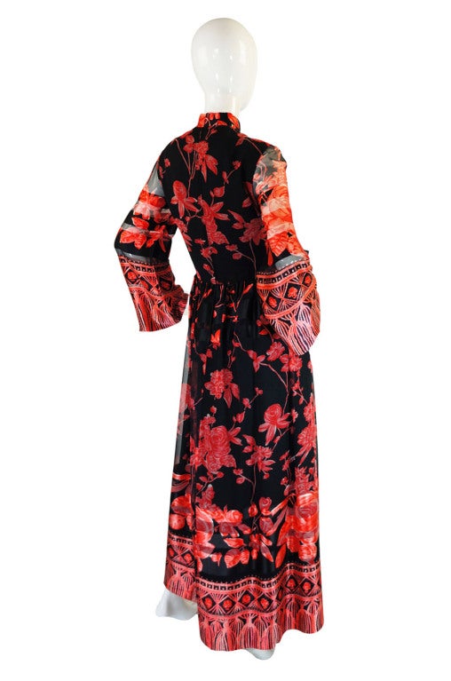 1960s Silk Coral Oscar De La Renta Gown In Excellent Condition In Rockwood, ON