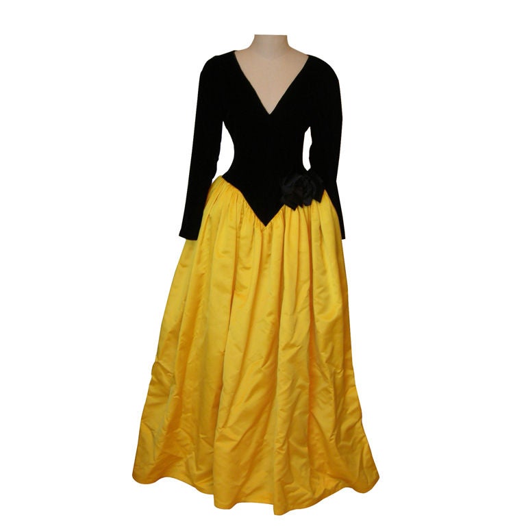 Fancy Ball Gown For Sale at 1stDibs