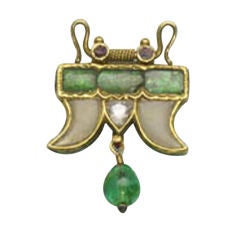 A Diamond and emerald pendent