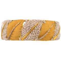 Unusual BUCCELLATI Diamond Leaf Cuff