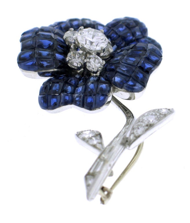 Women's VAN CLEEF  ARPELS Mystery Set Floral Pin