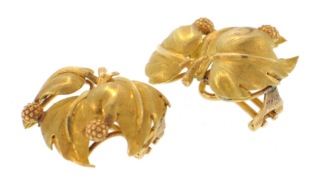 Women's M. BUCCELLATI Gold Leaf Earclips