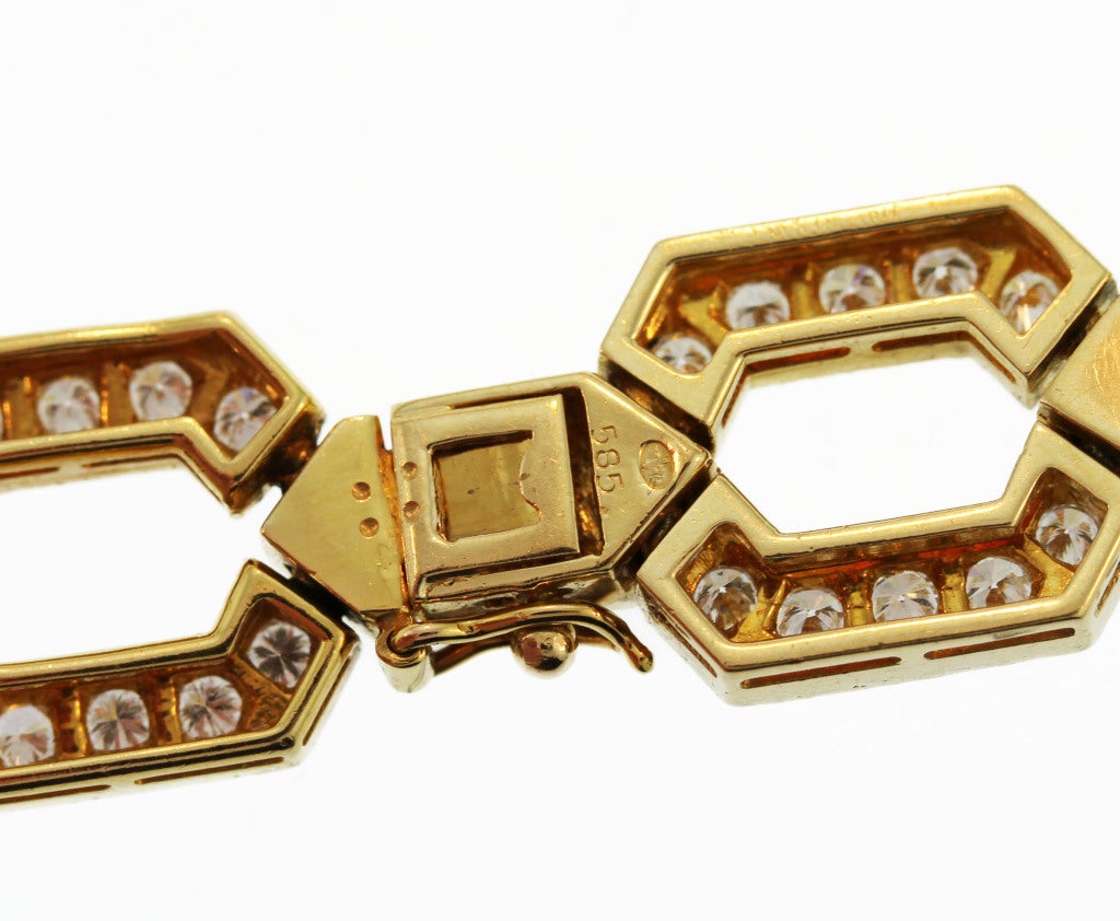 Women's Classic Van Cleef & Arpels Diamond Gold Necklace/Bracelet Combination