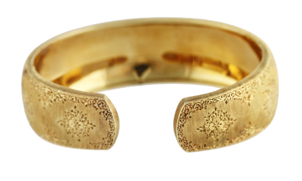 1960s Mario Buccellati Gold Cuff Bracelet In Good Condition In Atlanta, GA