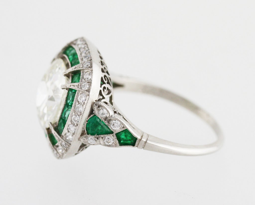 Art Deco Diamond and Emerald Ring In Good Condition In Atlanta, GA