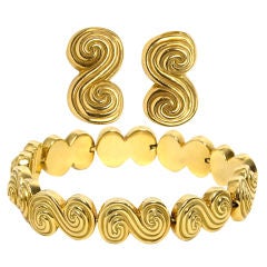 Tiffany Gold Bracelet and Earrings 7