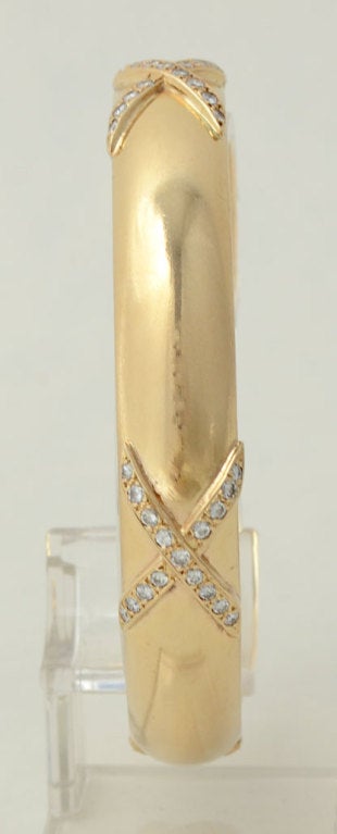 Van Cleef & Arpels Diamond Gold Bangle 1