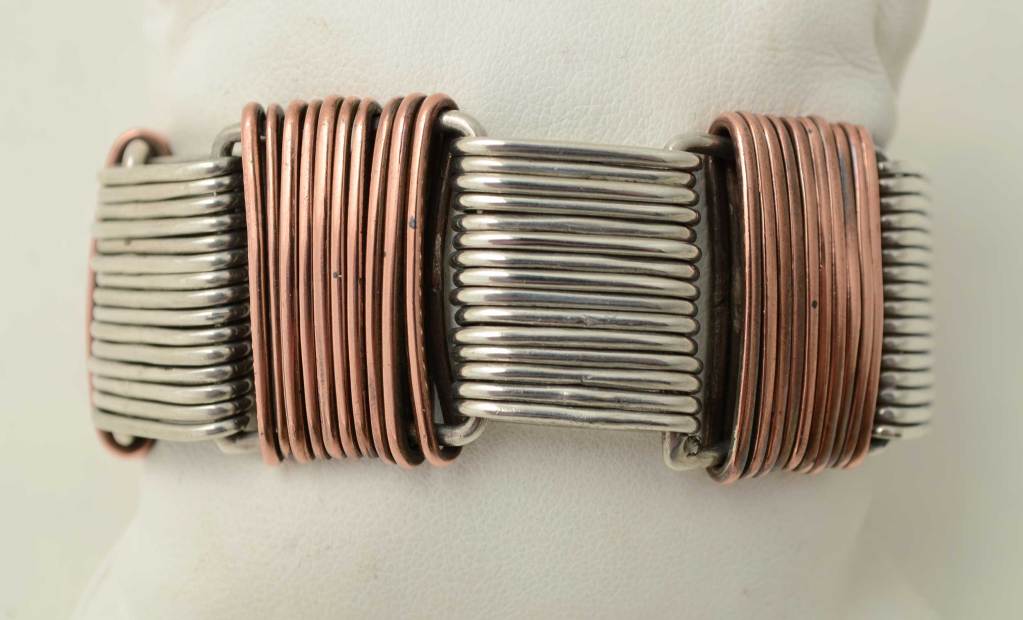 Hector Aguilar "Büroklammer: Silber- und Kupferarmband