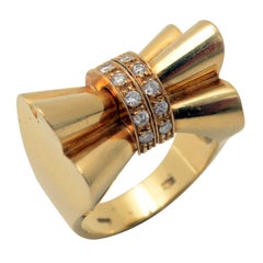 Retro Gold and Diamonds Bow Ring