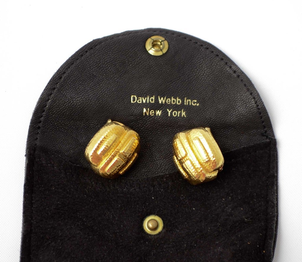 David Webb Hammered Gold Earrings In Excellent Condition In Darnestown, MD