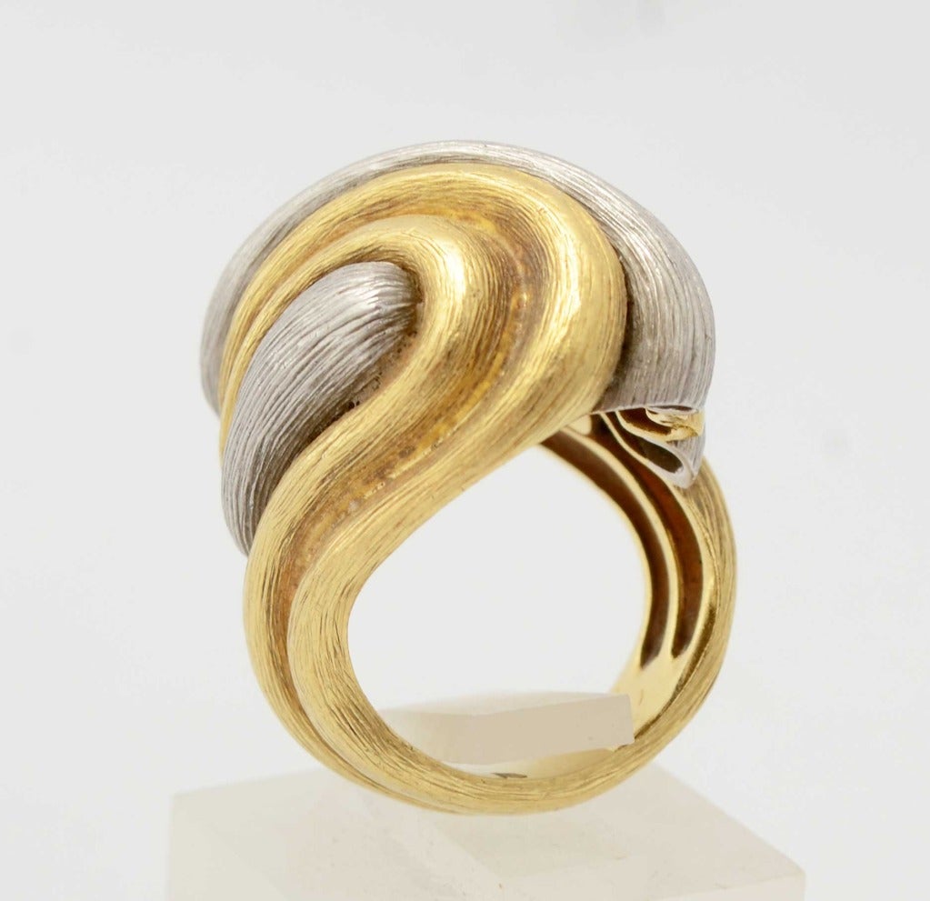 Henry Dunay Huge Gold Platinum Ring In New Condition In Darnestown, MD