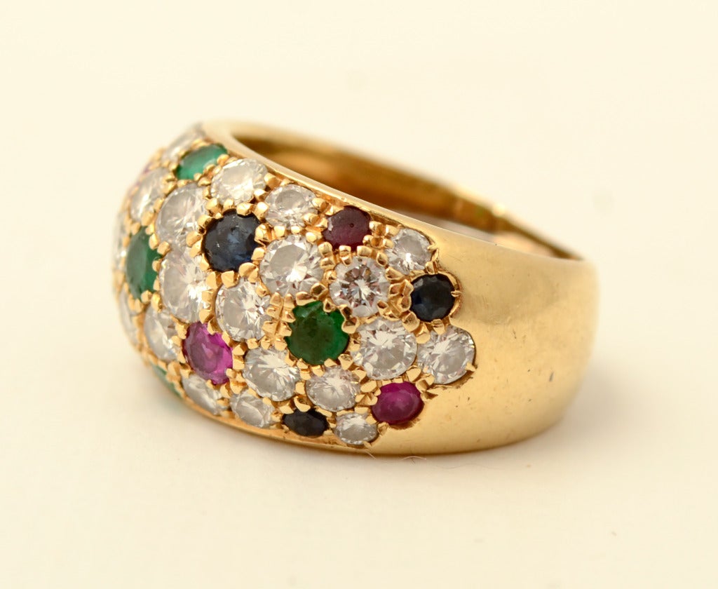 Van Cleef & Arpels Jeweled Bombe Ring In Excellent Condition In Darnestown, MD