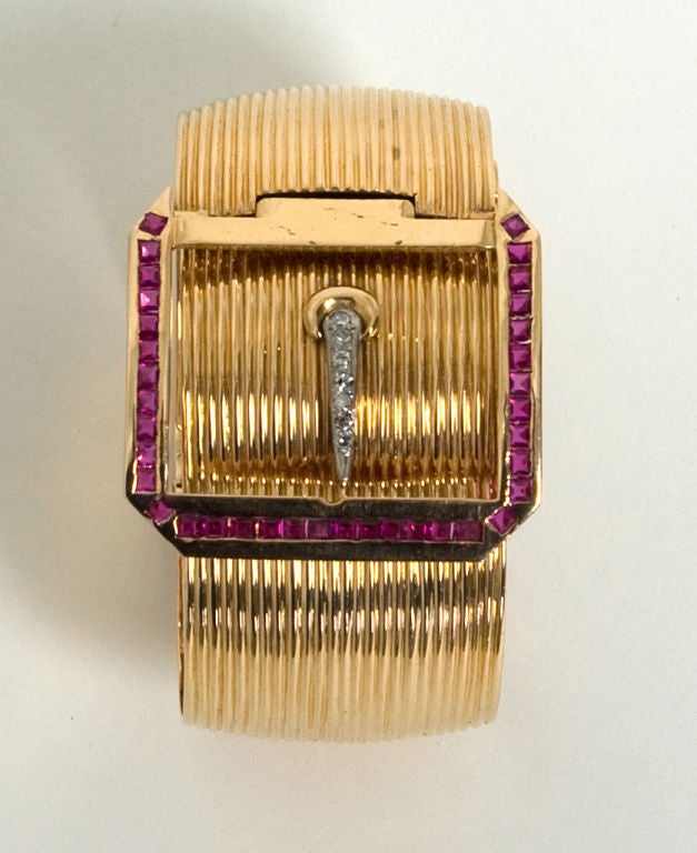 Retro Gold Buckle Bracelet 3