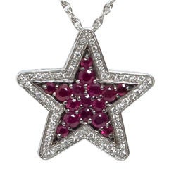 Pendentif étoile en rubis et diamants