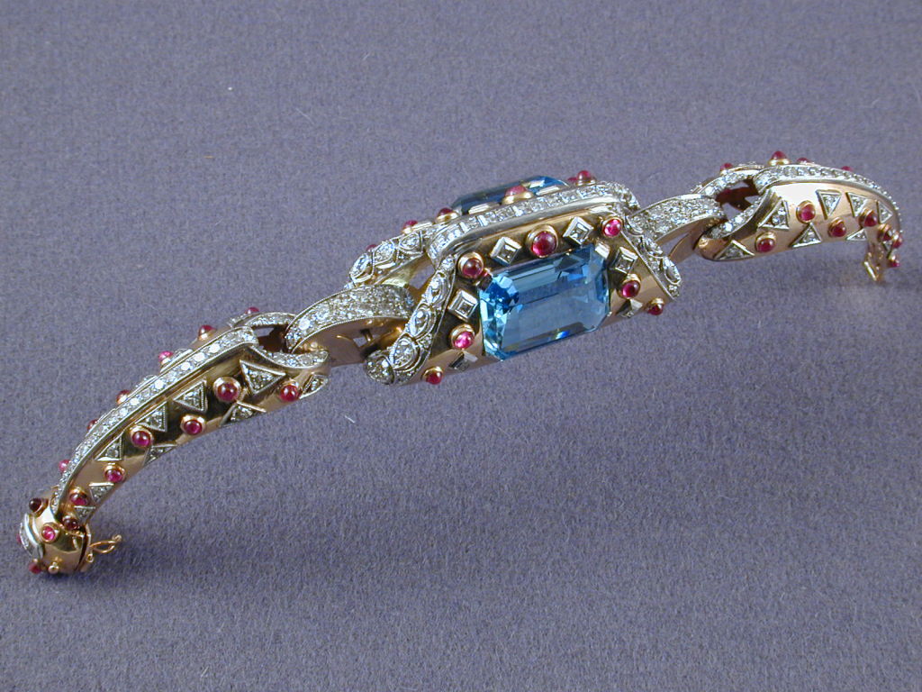 Women's Superb Retro Aquamarine Diamond Ruby Gold Bracelet For Sale