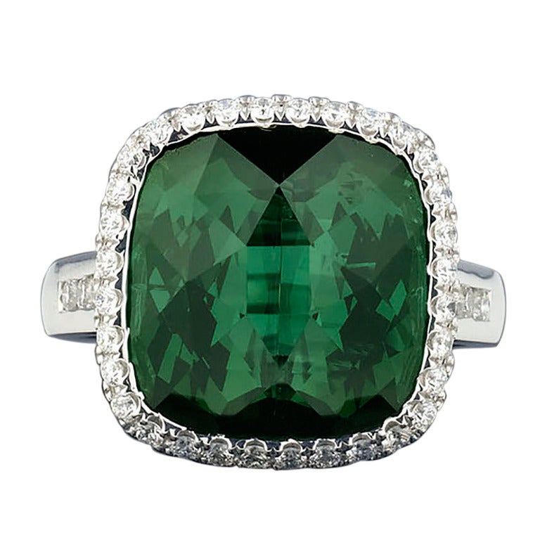 Green Tourmaline & Diamond Ring, 12.62 cts