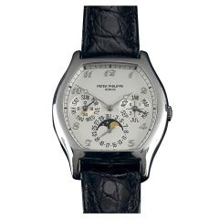 Patek Philippe Platinum Perpetual Calendar Wristwatch Ref 5040P