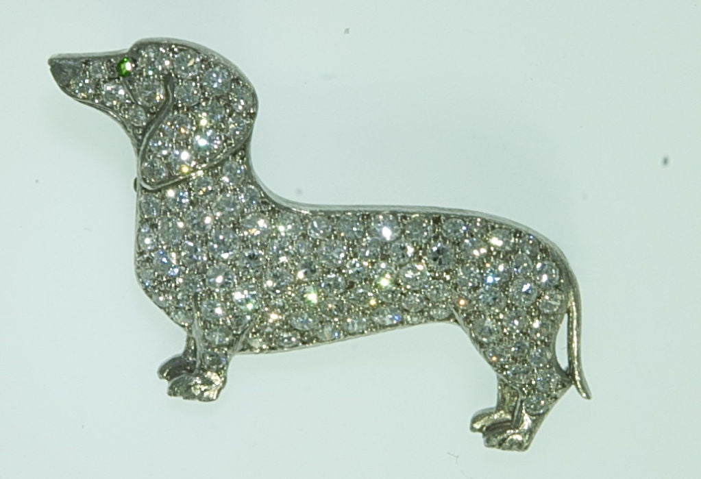 Adorable Diamond Brooch depicting a Dachshund Dog