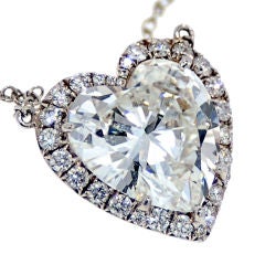 Impressive Heart-Shape Diamond Pendant