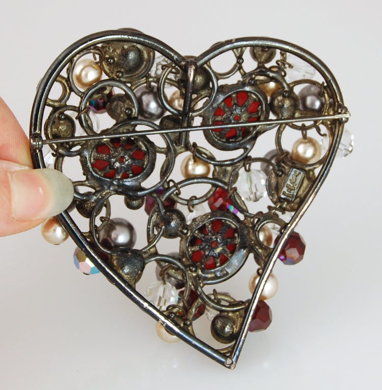 Women's Yves Saint Laurent Large Crystal Heart Brooch/Pendant