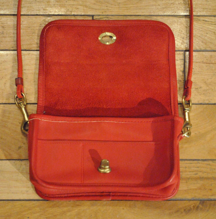 Vintage Red Leather Coach Purse Shoulder Bag For Sale 1