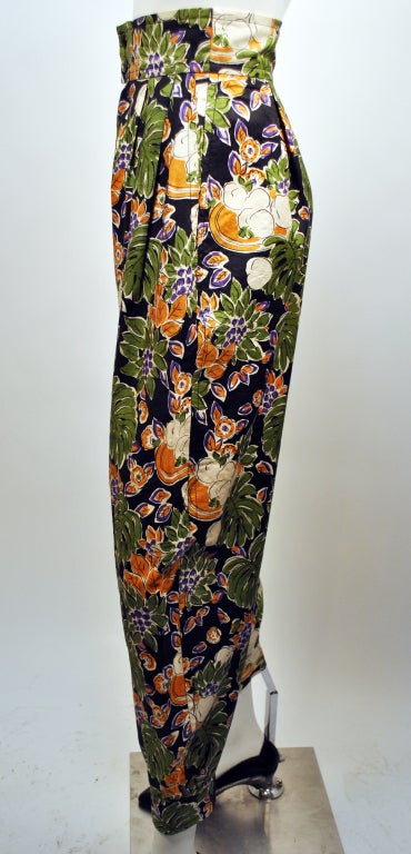 Women's Vintage Yves Saint Laurent 1980's Printed Floral Silk Trousers For Sale