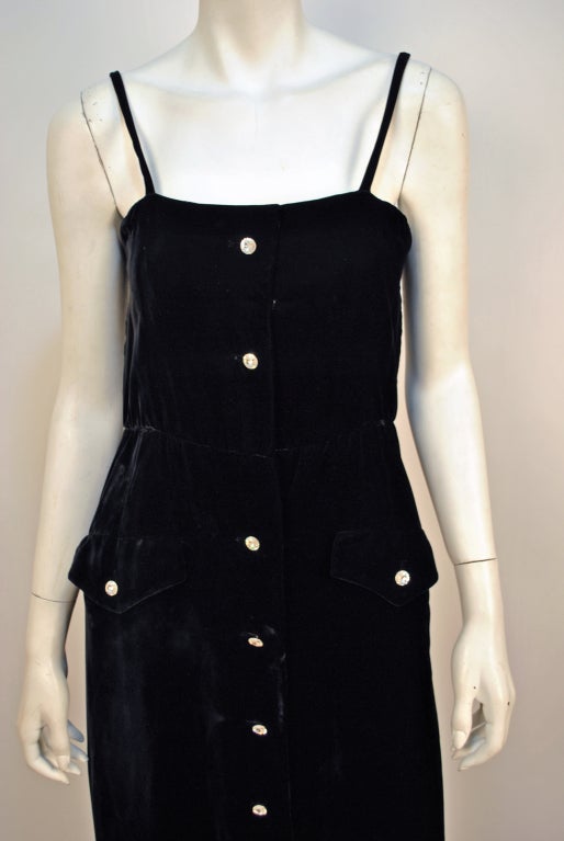 Women's Vintage Valentino diamond black velvet cocktail dress For Sale