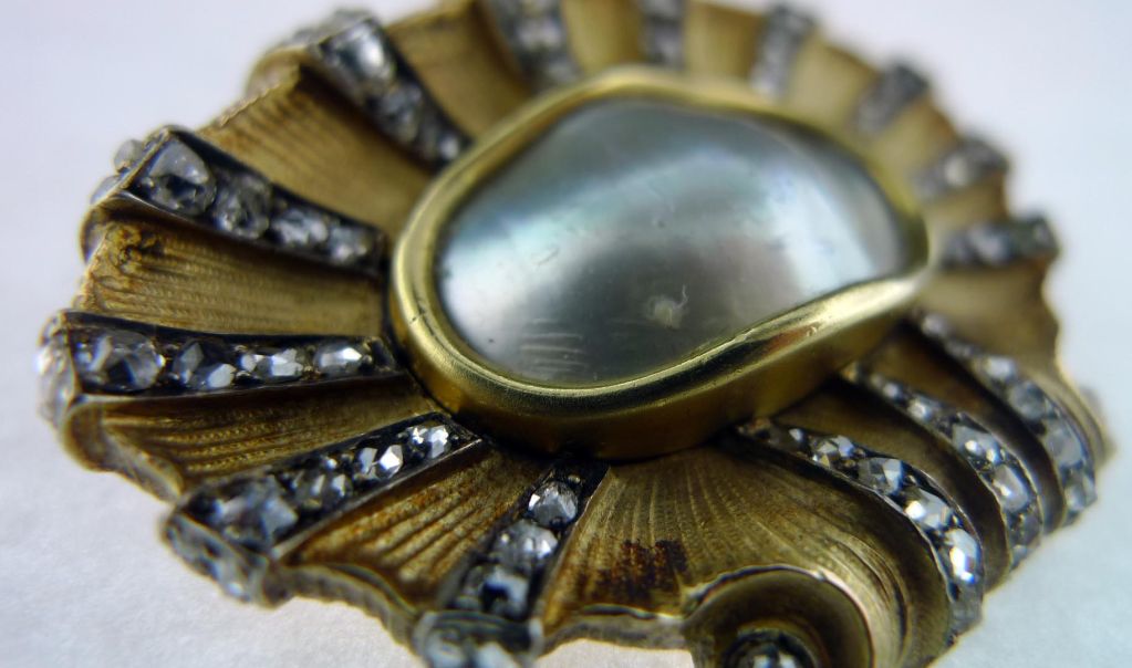 Antique Blister Pearl and Diamond Brooch in 18K Yellow Gold 1