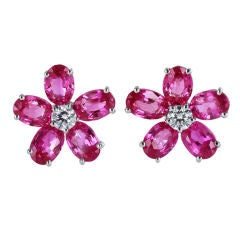 OSCAR HEYMAN Beautiful Sapphire Flower Earrings