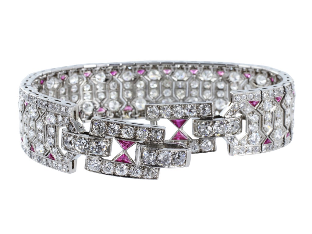Art Deco Diamond Ruby Platinum Bracelet In Good Condition For Sale In Chestnut Hill, MA