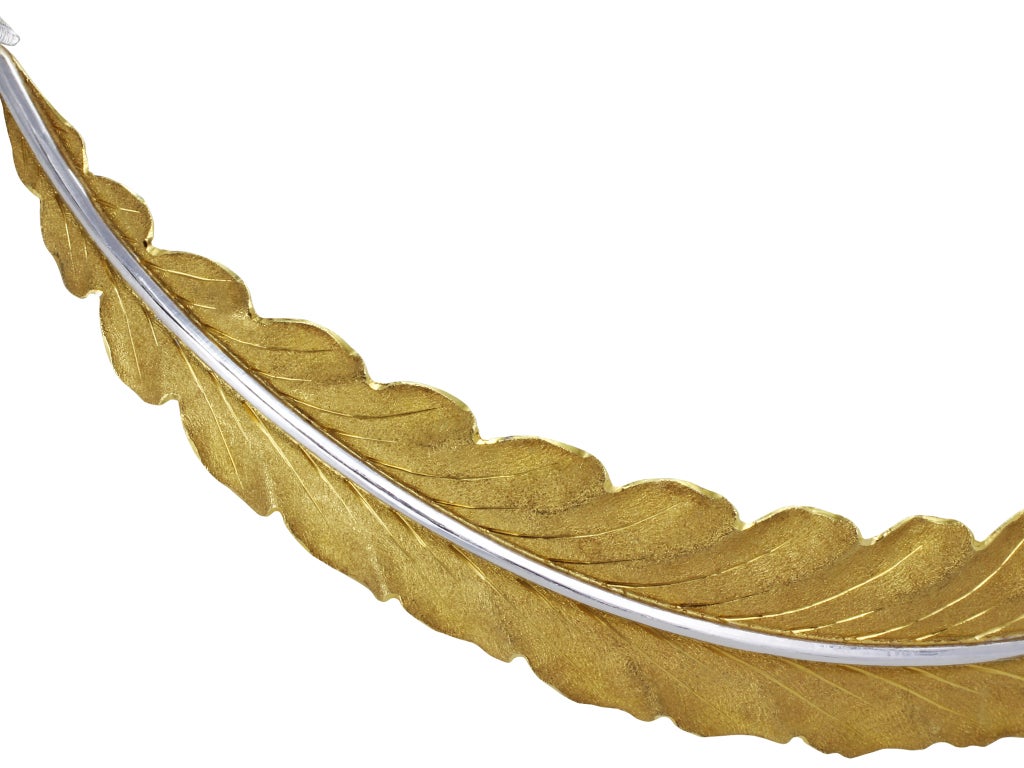 Estate 18 karat yellow gold hand engraved leaf motif collar necklace signed Buccellati.