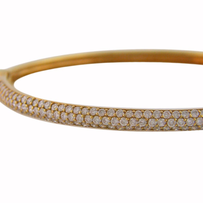 SHREVE, CRUMP & LOW Diamond and Gold Bangle In Excellent Condition In Chestnut Hill, MA
