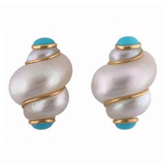 SHREVE, CRUMP & LOW Estate Collection Shell Earrings