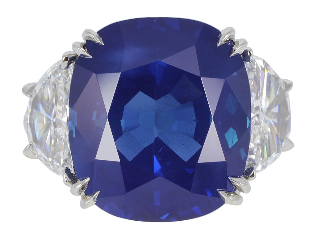 Extremely Rare 14.54ct No Heat Kashmir Sapphire Ring In New Condition For Sale In Chestnut Hill, MA