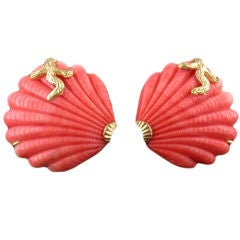 SHREVE, CRUMP & LOW Estate Collection Coral Shell Clip Earrings