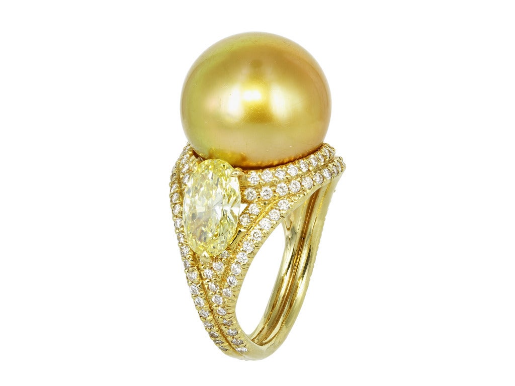 Contemporary Yellow Diamond Golden South Sea Pearl Ring For Sale