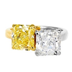 Natural Yellow and White Diamond Bypass Ring