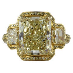 Spectacular 5.87ct Fancy Yellow Diamond Ring