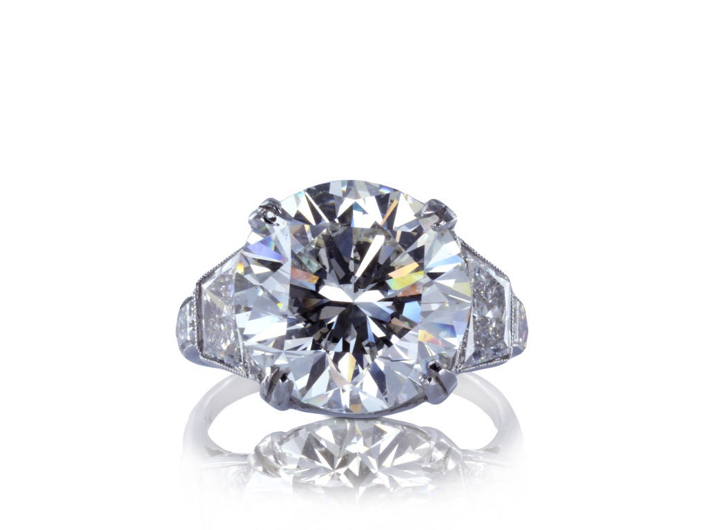 Magnificent 7.00ct Round Brilliant Cut Diamond Ring