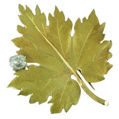 MARIO BUCCELLATI Leaf Brooch