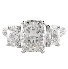 Magnificent 3.02ct Cushion Cut Diamond Engagement Ring