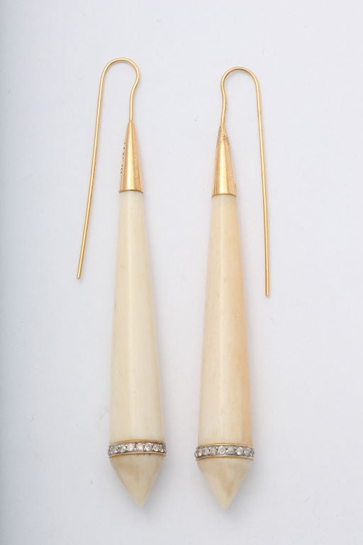 SENTI 18KT Gold Earrings With Ring of Diamonds