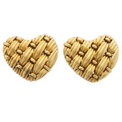 TIFFANY Gold Basket Weave Heart Shape Earclips