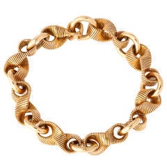 HERMES Textured Gold "Figure-8" Link Bracelet