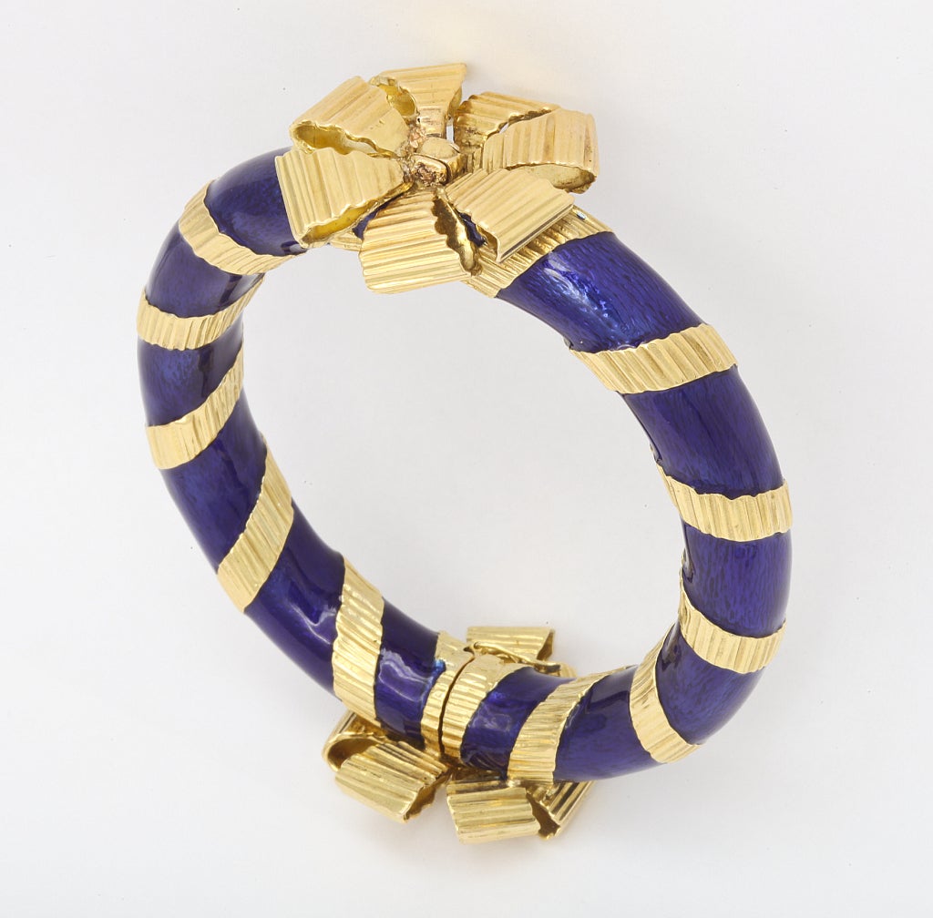TIFFANY & CO.  Gold and Enamel Ribbon Bracelet 2