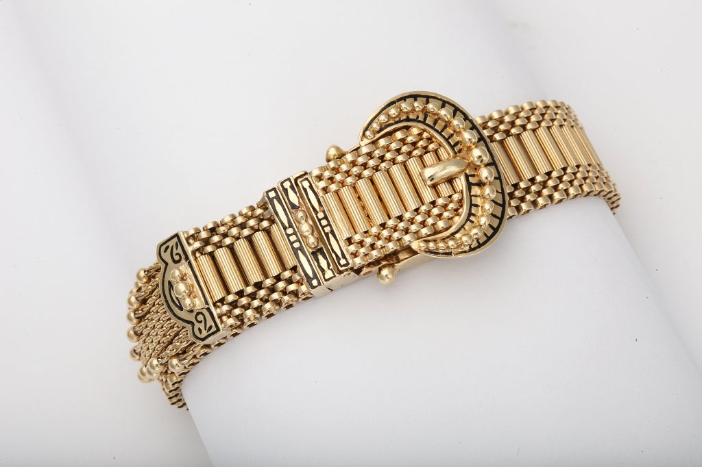 Victorian Revival 1940's emaillierte Gold Fransen Armbanduhr