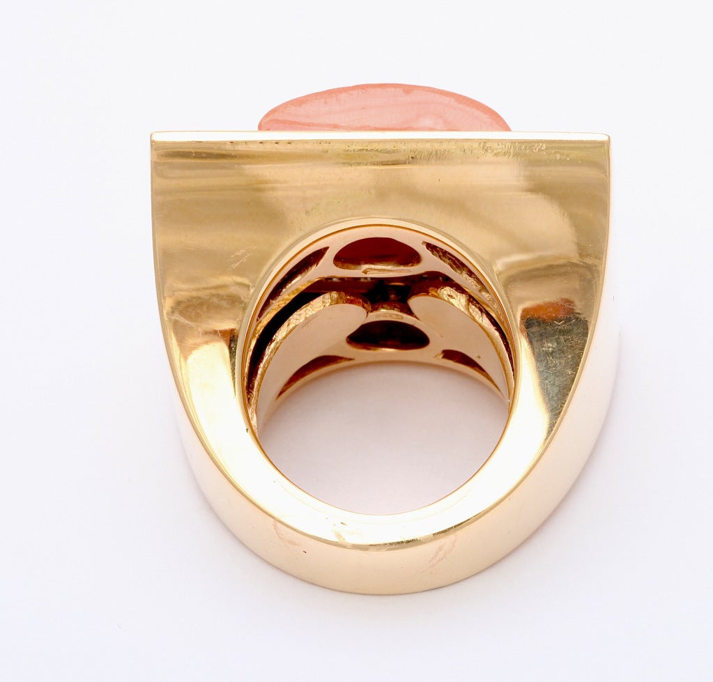 1980s Coral and Diamond Ring In Excellent Condition In New York, NY